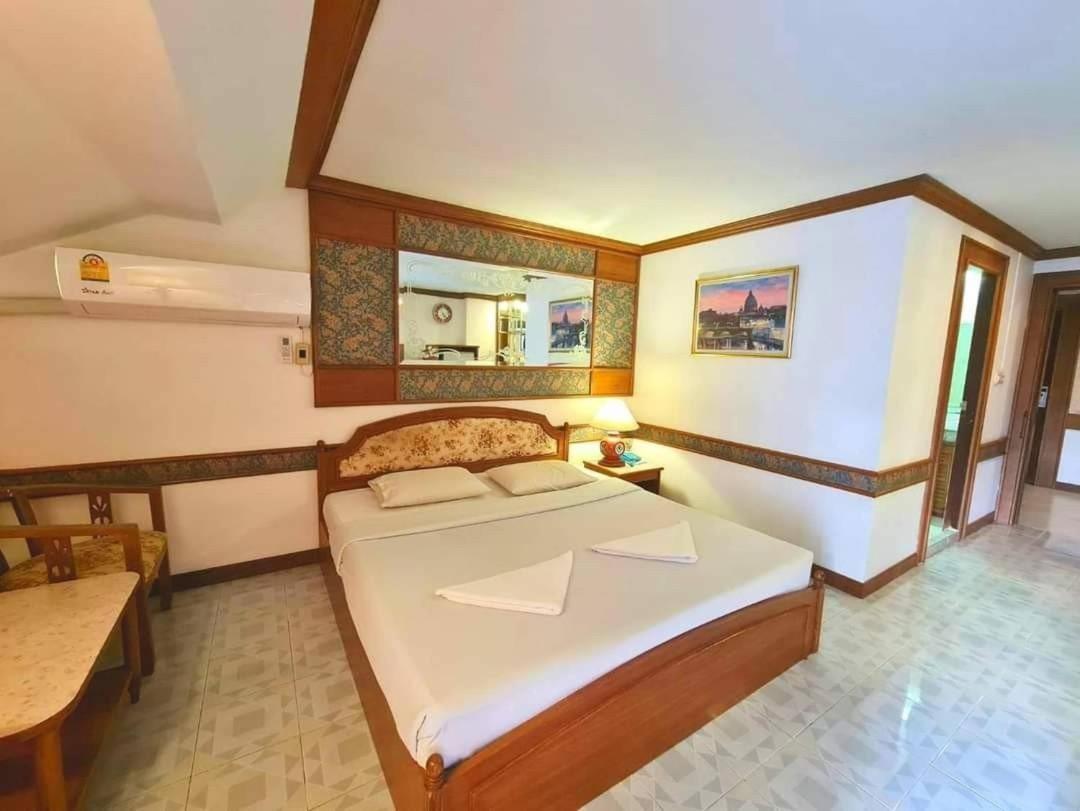 The Pacific Cool Chic Hotell Chiang Mai Exteriör bild