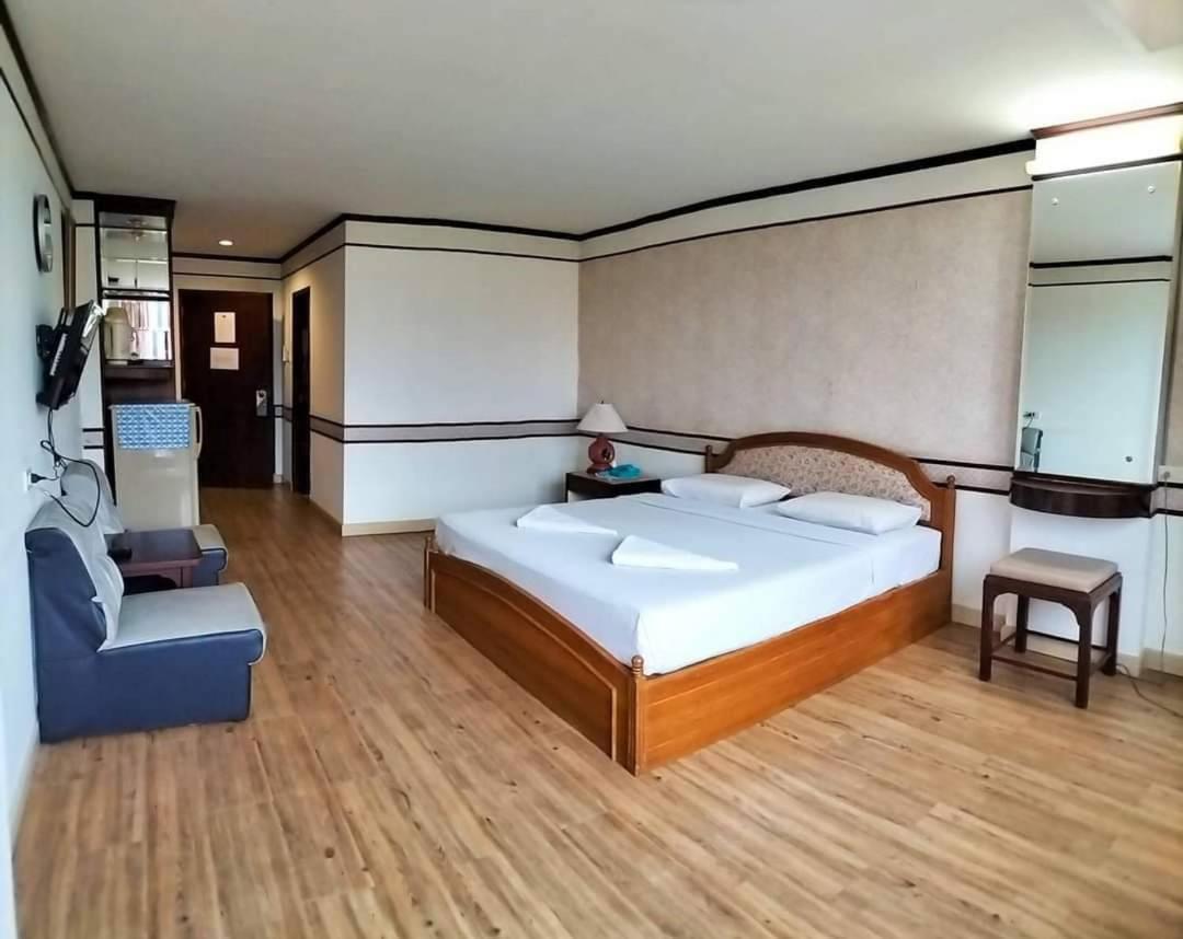 The Pacific Cool Chic Hotell Chiang Mai Exteriör bild