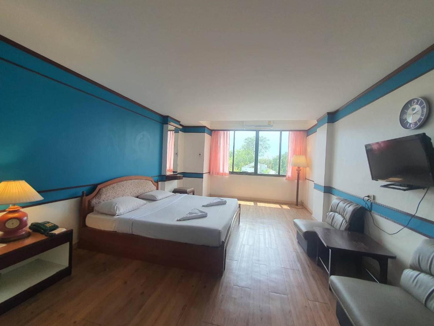 The Pacific Cool Chic Hotell Chiang Mai Exteriör bild
