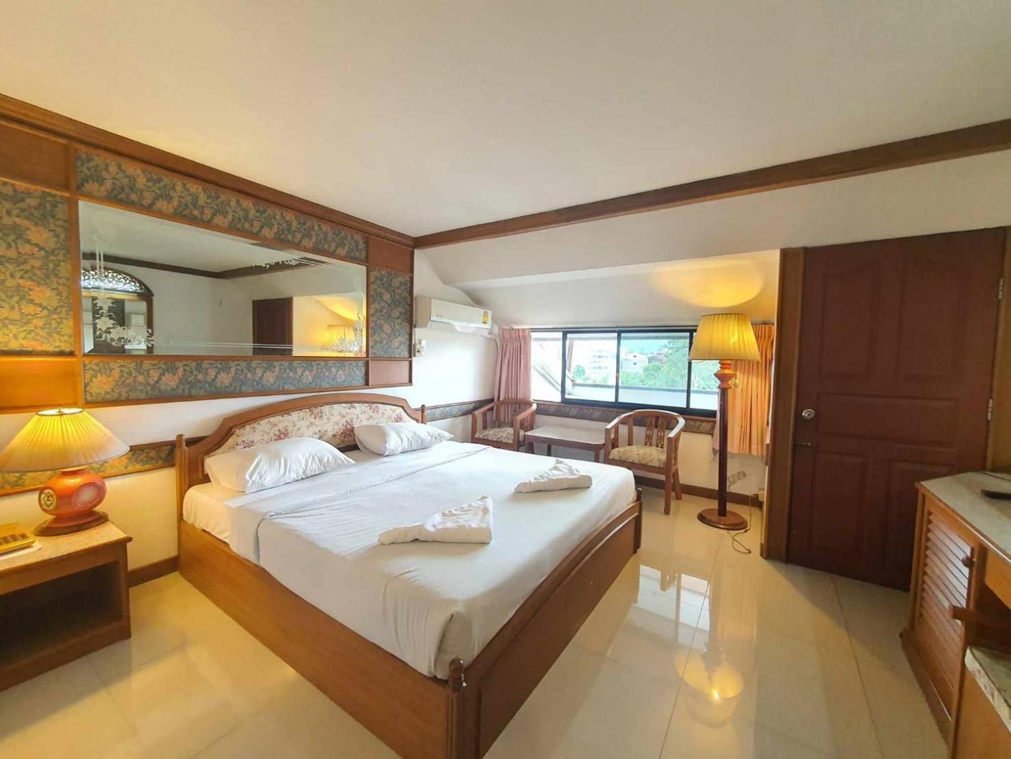 The Pacific Cool Chic Hotell Chiang Mai Exteriör bild