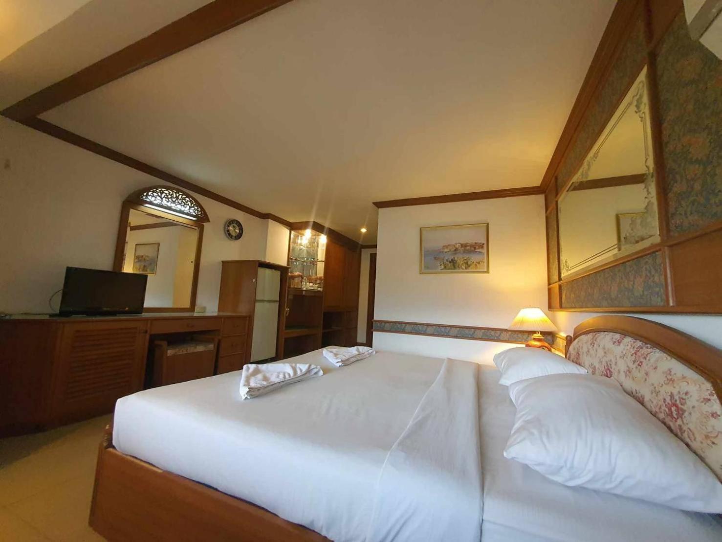 The Pacific Cool Chic Hotell Chiang Mai Exteriör bild